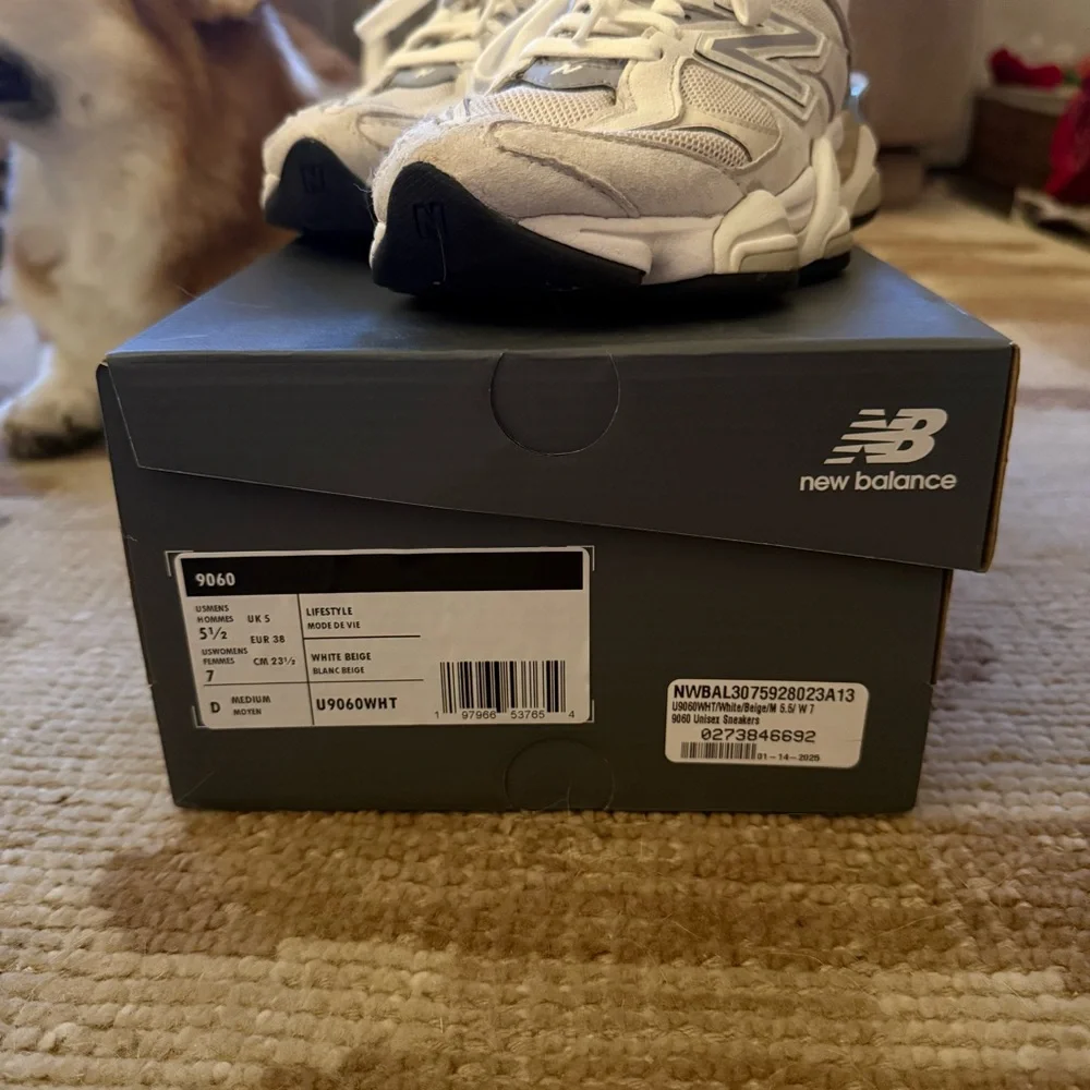 New Balance 9060 Unisex Sneakers in White/Beige - Picture 4 of 9